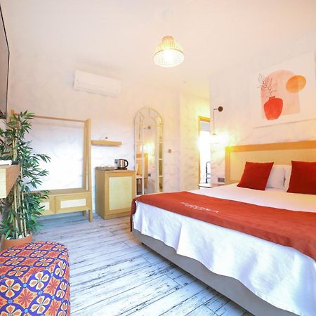Huzurla Otel Σμύρνη Εξωτερικό φωτογραφία