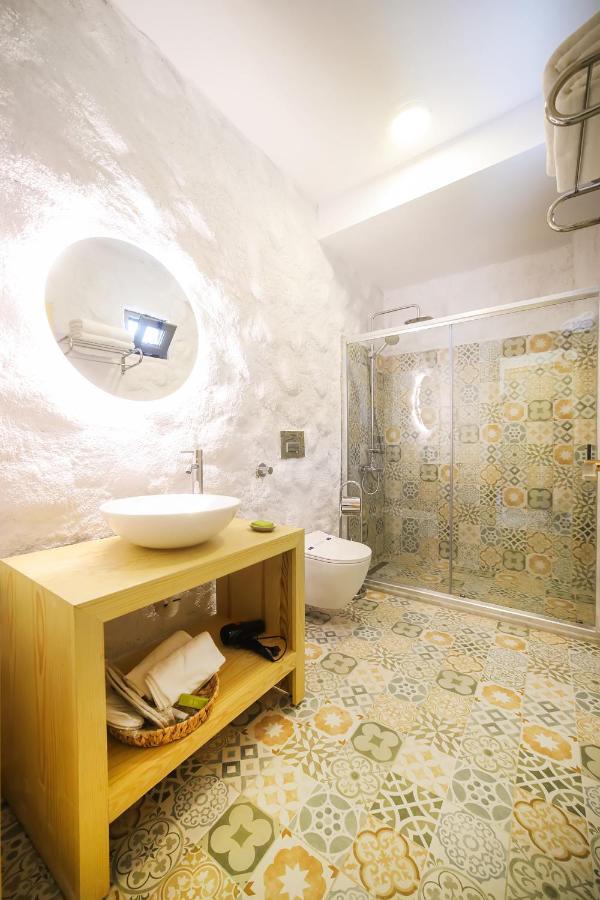 Huzurla Otel Σμύρνη Εξωτερικό φωτογραφία