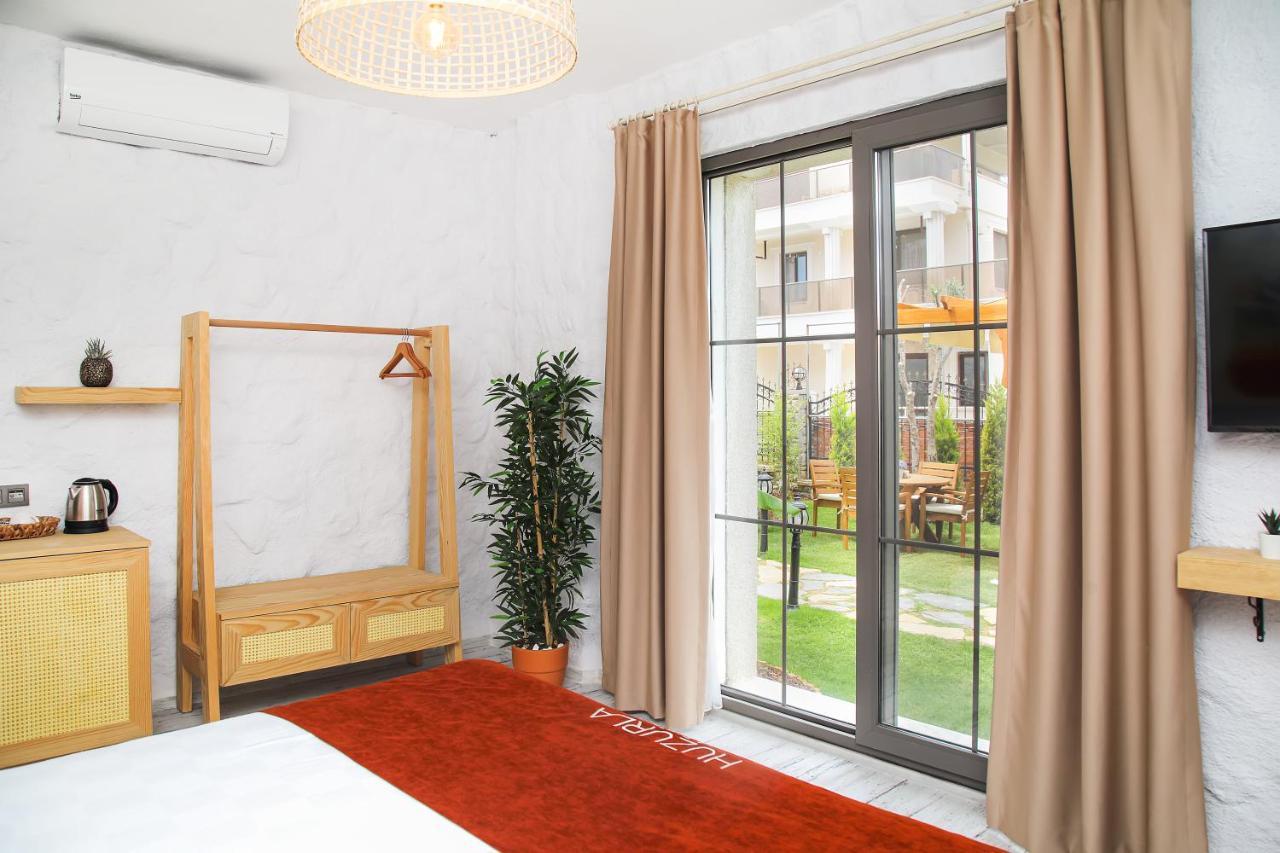 Huzurla Otel Σμύρνη Εξωτερικό φωτογραφία