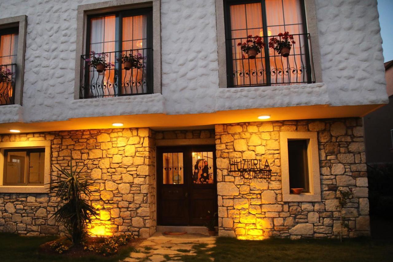 Huzurla Otel Σμύρνη Εξωτερικό φωτογραφία
