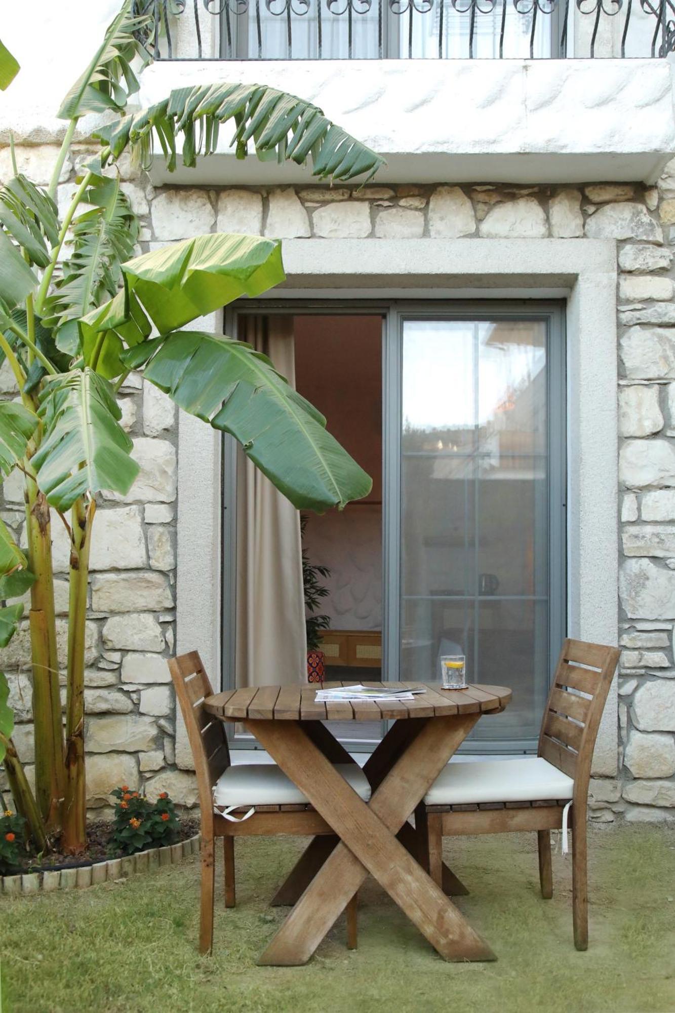 Huzurla Otel Σμύρνη Εξωτερικό φωτογραφία